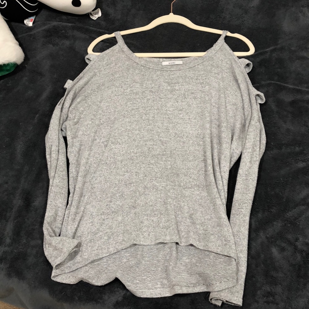High-low grey sweater with arm cutouts